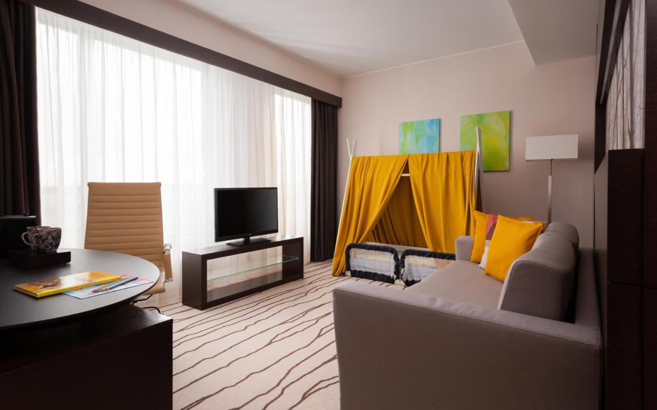 Doubletree By Hilton Moscow - Vnukovo Airport Hotel Luaran gambar