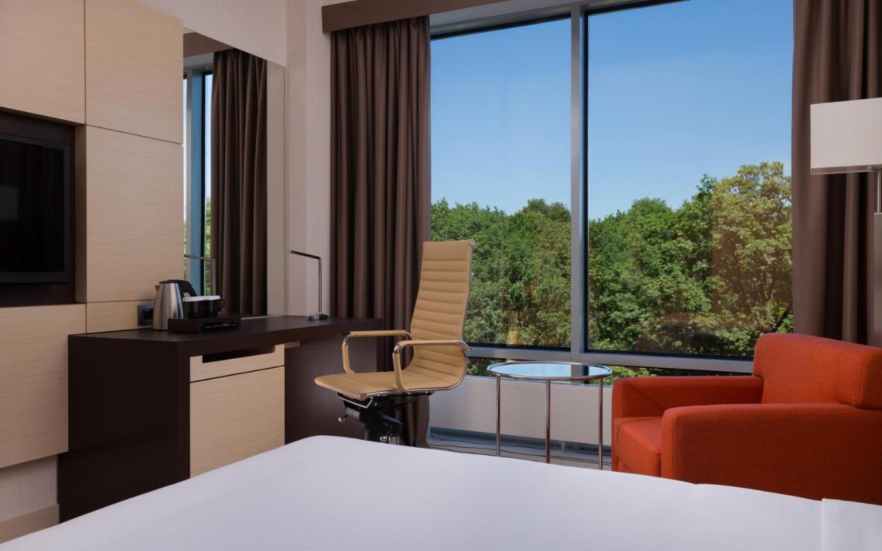 Doubletree By Hilton Moscow - Vnukovo Airport Hotel Luaran gambar